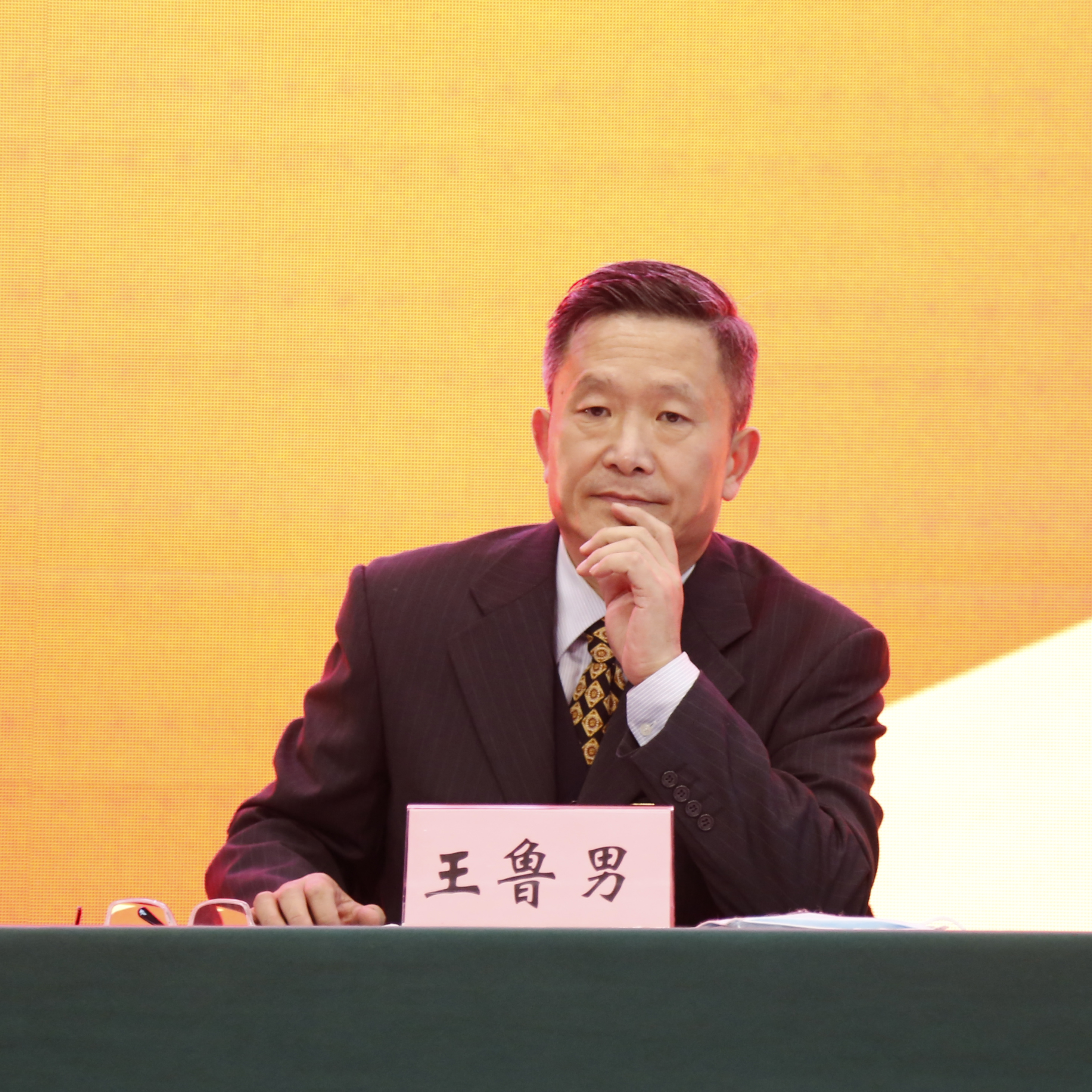 ok138cn太阳集团校长 王鲁男